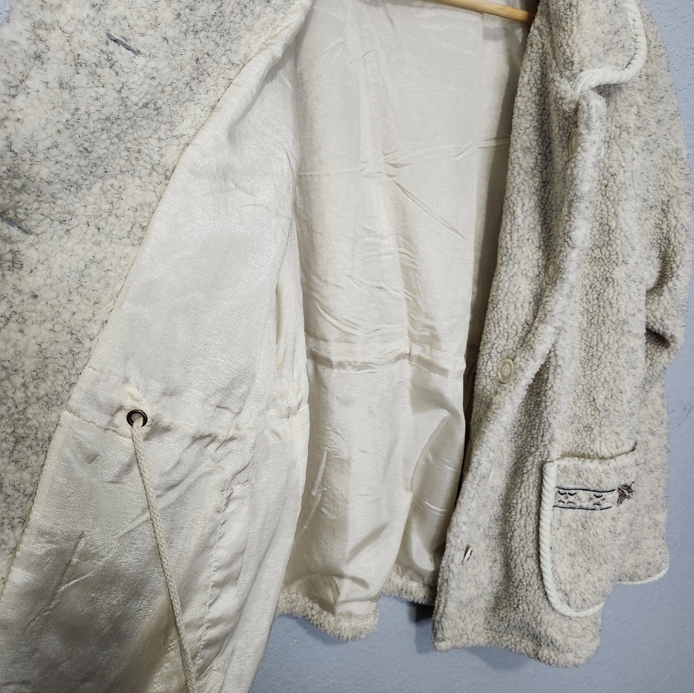 Cozy Cream Sherpa Button-Front Jacket - Picture 10 of 16